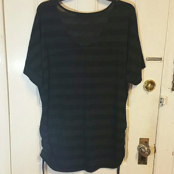 Beverly Drive V Neck Stripe Tee (12) - Picture 8 of 8